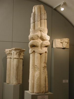 Fragment of a knotted column